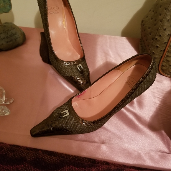 Joan and David Brown Two-toned Slides, Size 7M - Picture 2 of 6